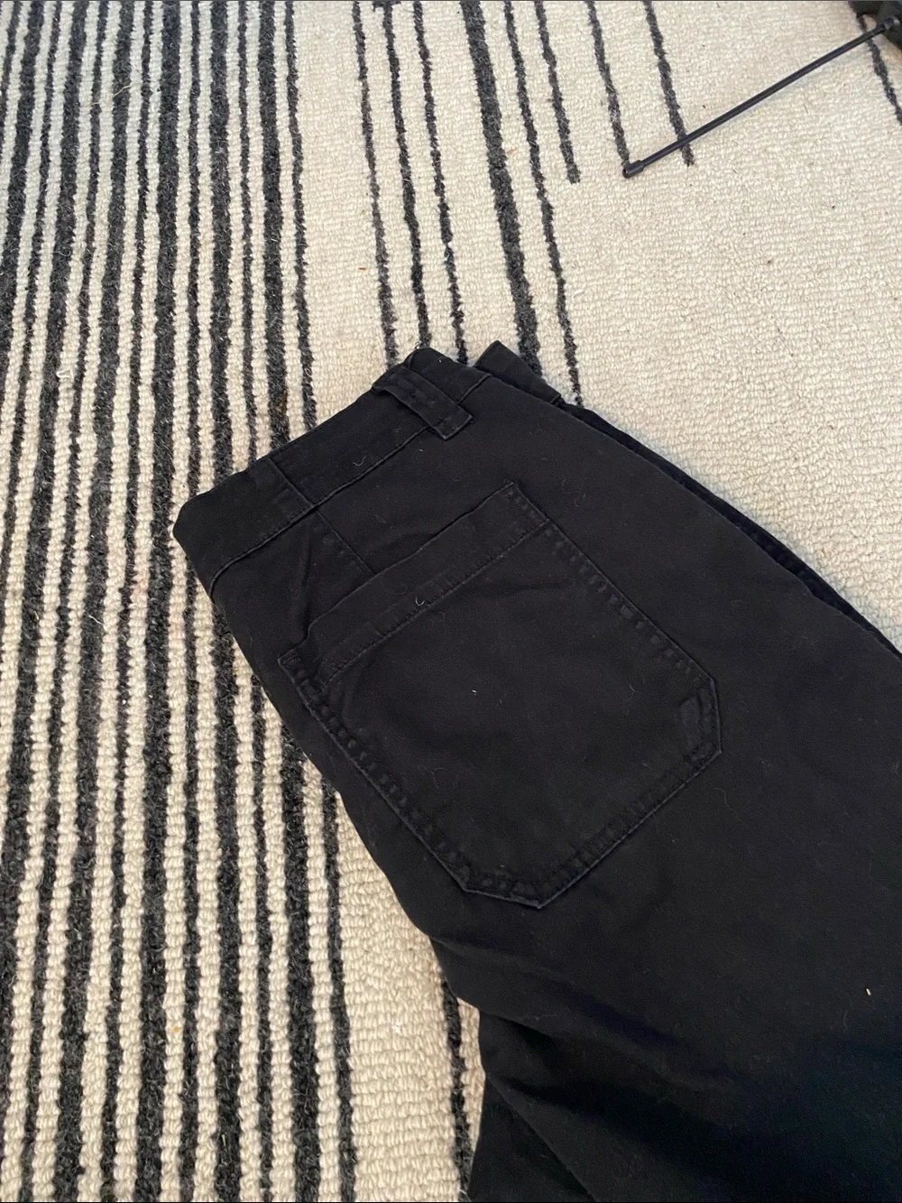 Sanctuary Black Wide-Leg Cargo Pants - Picture 7 of 7